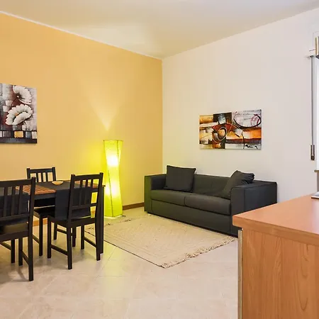 Flats4rent Happy Days Apartment *